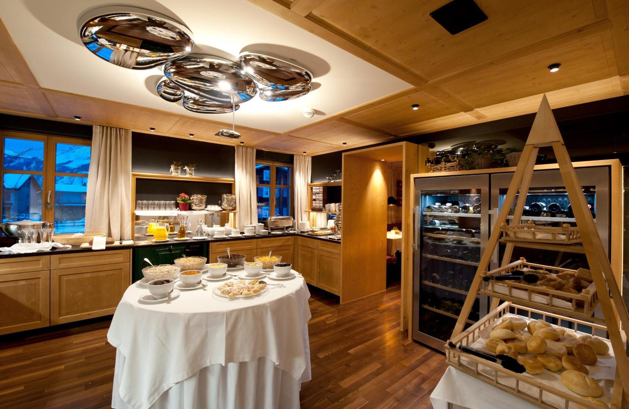 Hotel Gasthof Adler Schoppernau Ngoại thất bức ảnh